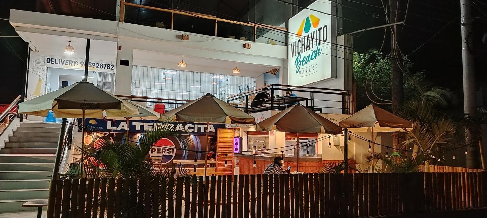 Prim Hotel Vichayito Kültér fotó
