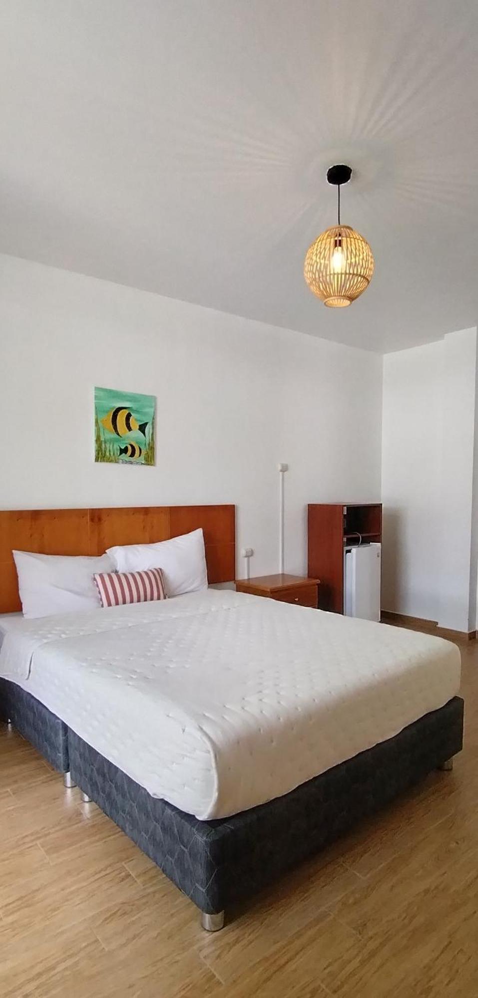 Prim Hotel Vichayito Kültér fotó