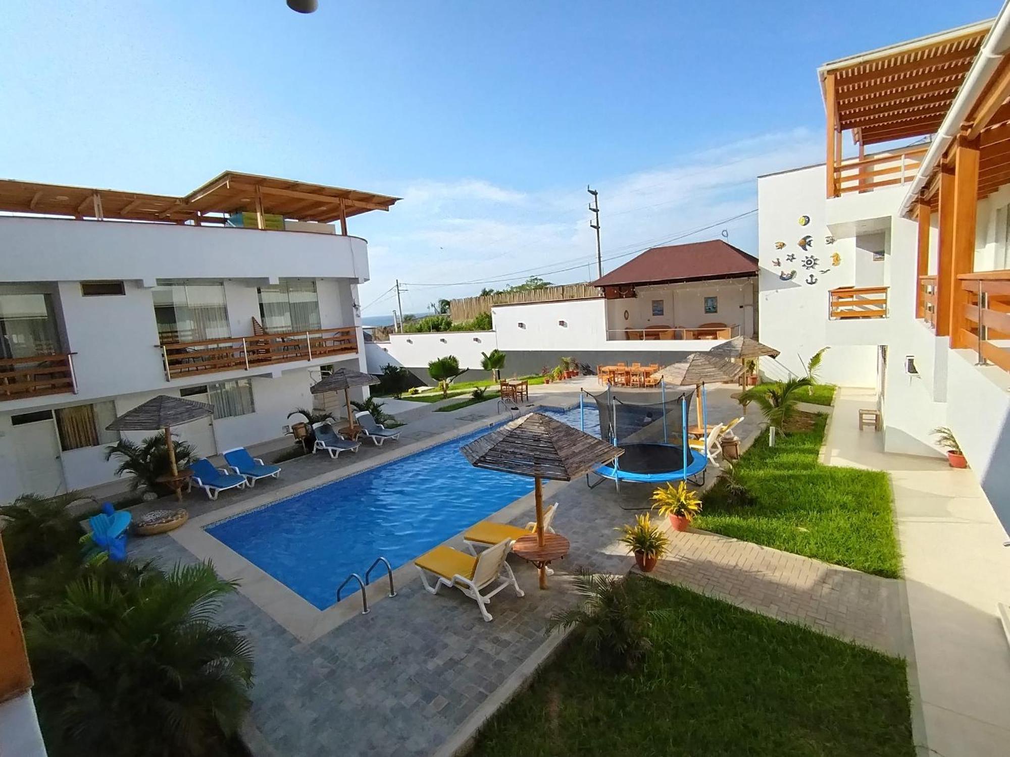 Prim Hotel Vichayito Kültér fotó